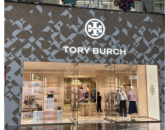 2026Tory Burch CNY Window Display