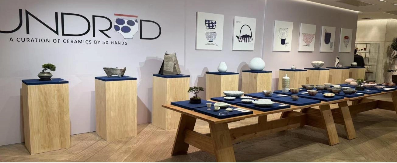 spring visual merchandising for retail store