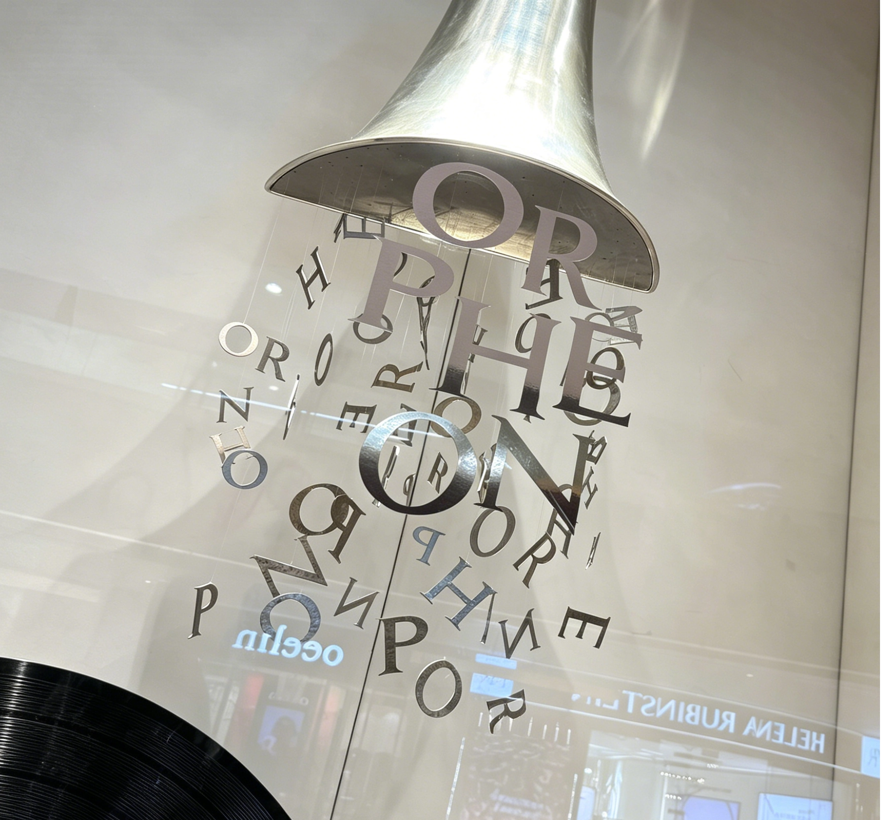 display props and brand presentation